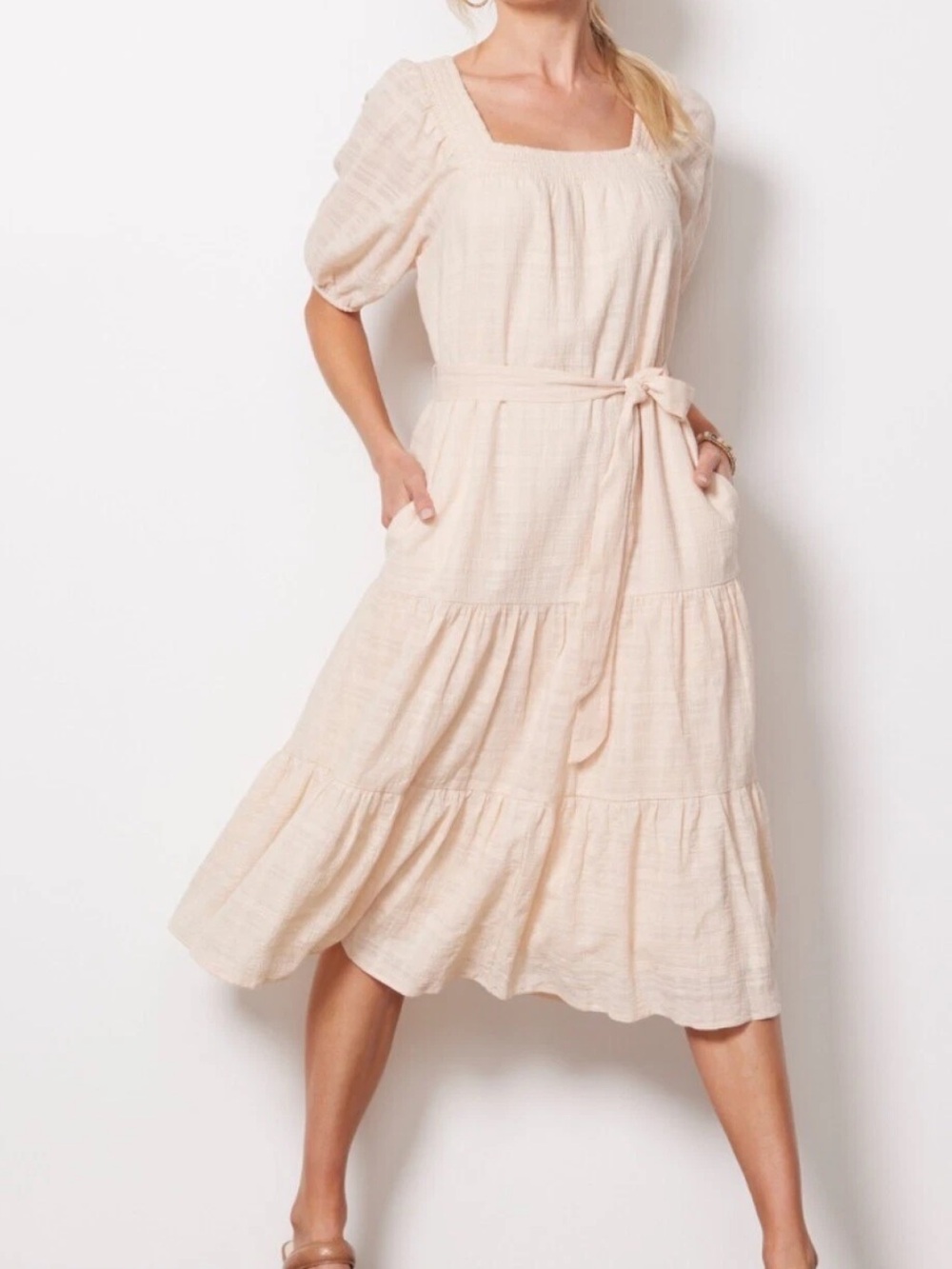 Evereve Anthropologie Peach Cream Square Neck Tiered Midi Dress with Belt NWT